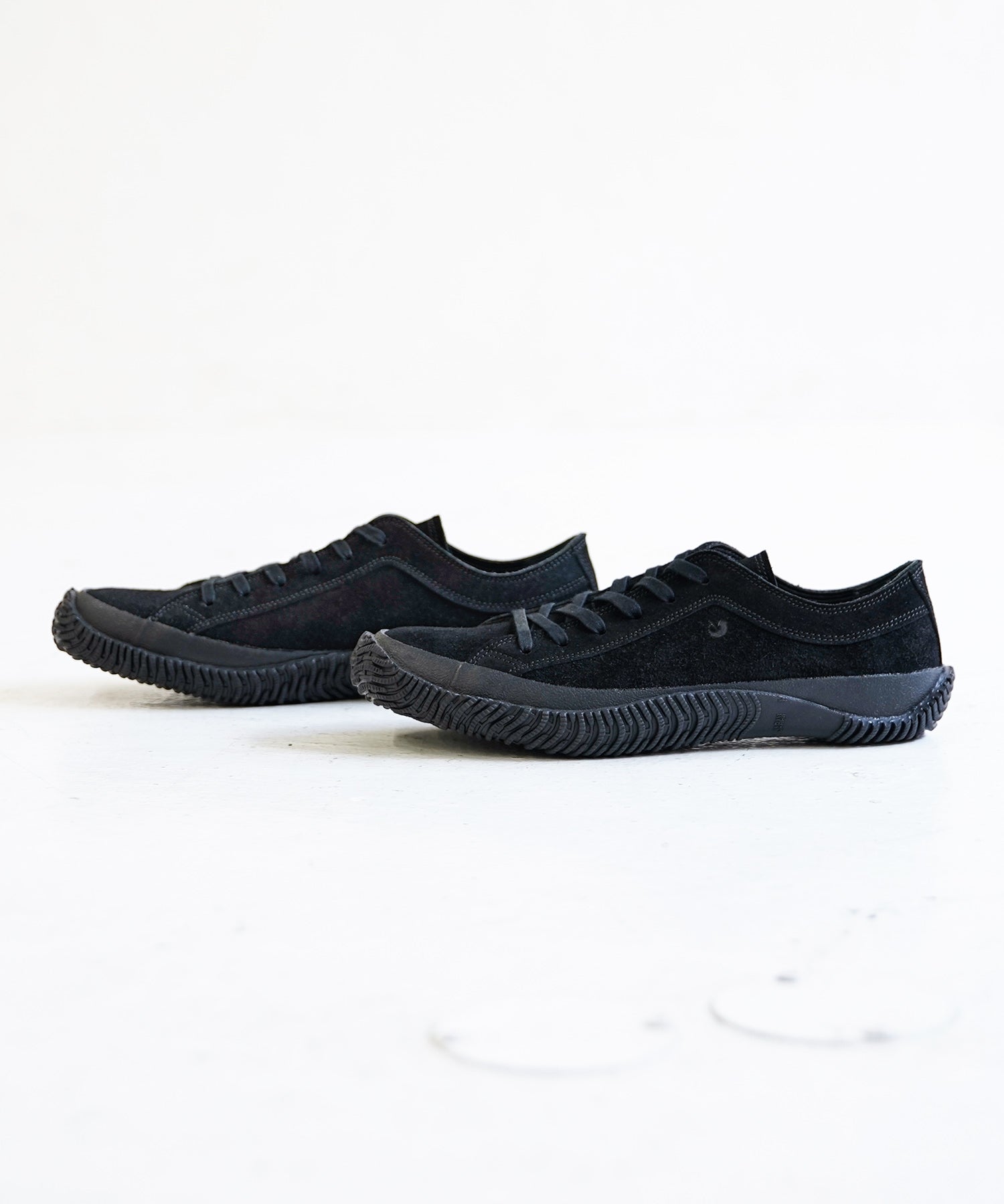 Biz-124 Black - SPINGLE