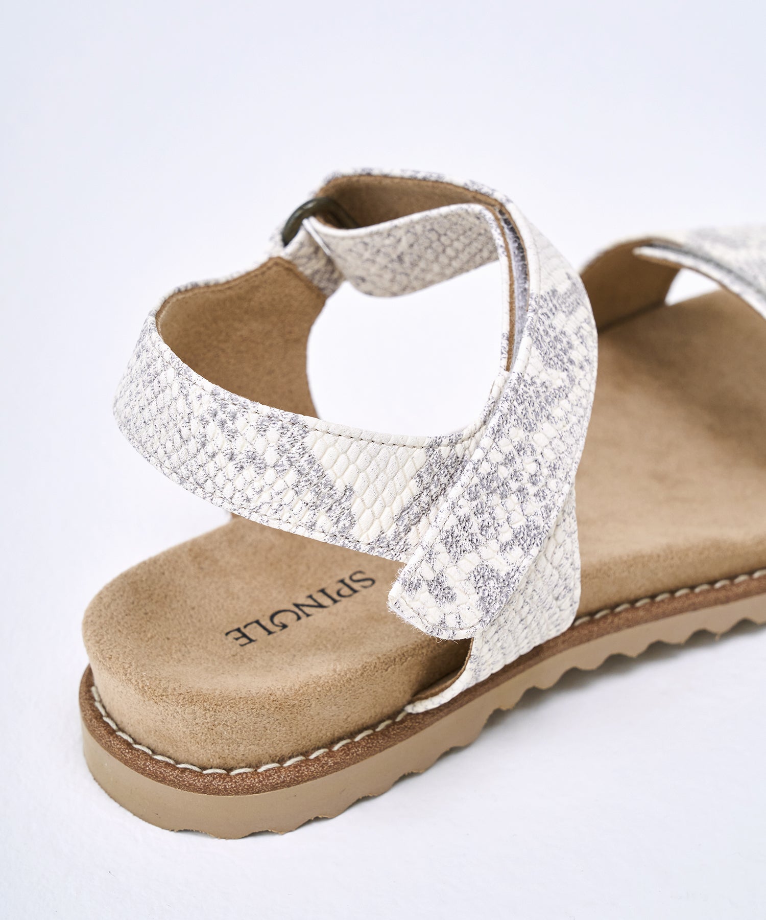 SP-1725 Off White - SPINGLE
