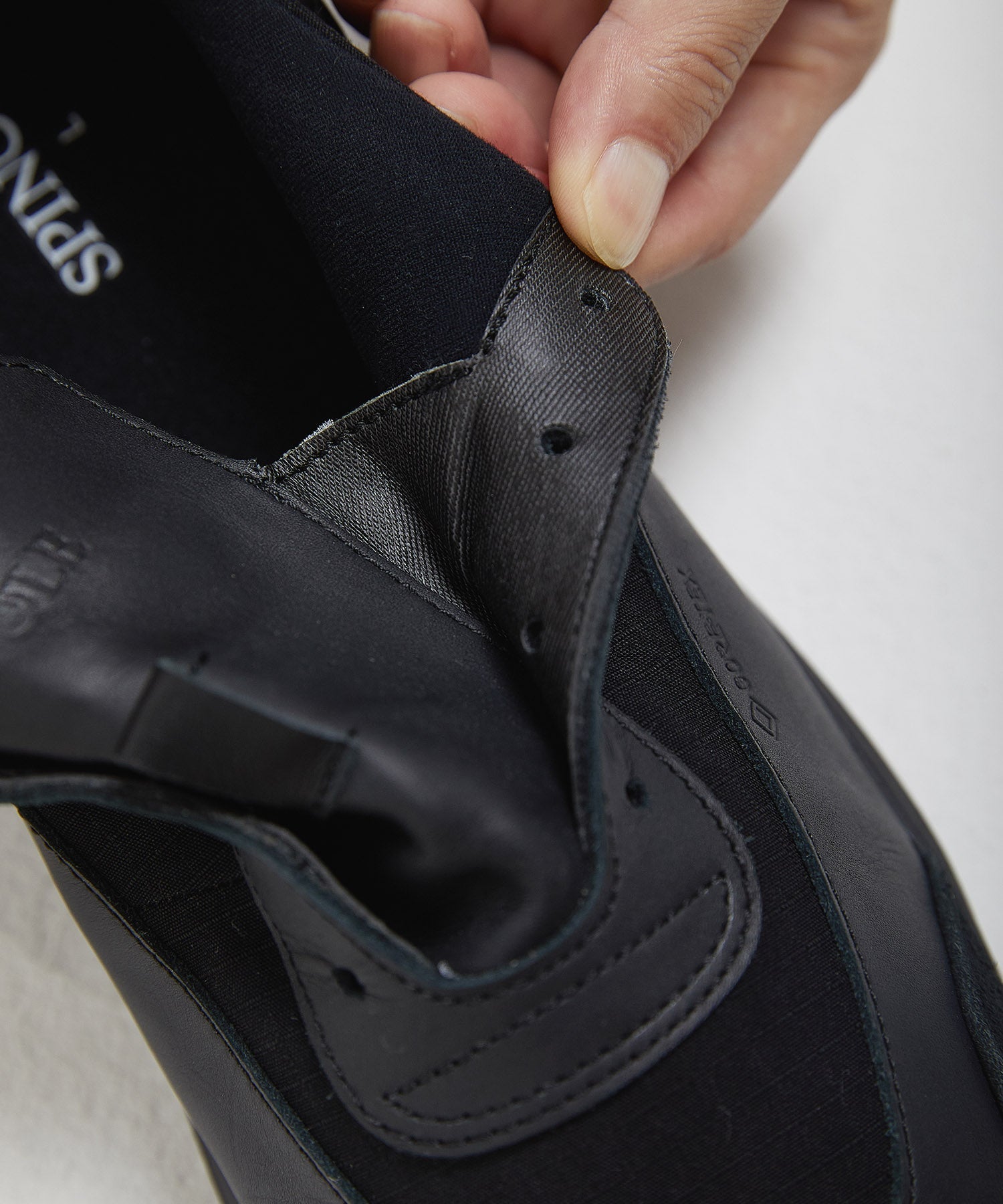 SP-1906 Black - SPINGLE