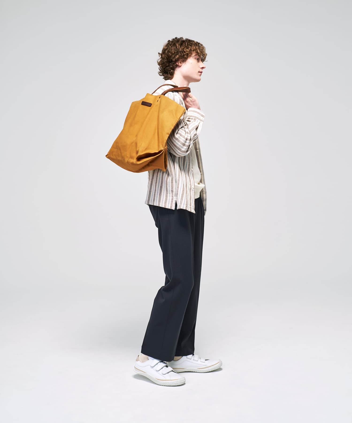 SP-211 White/Beige - SPINGLE