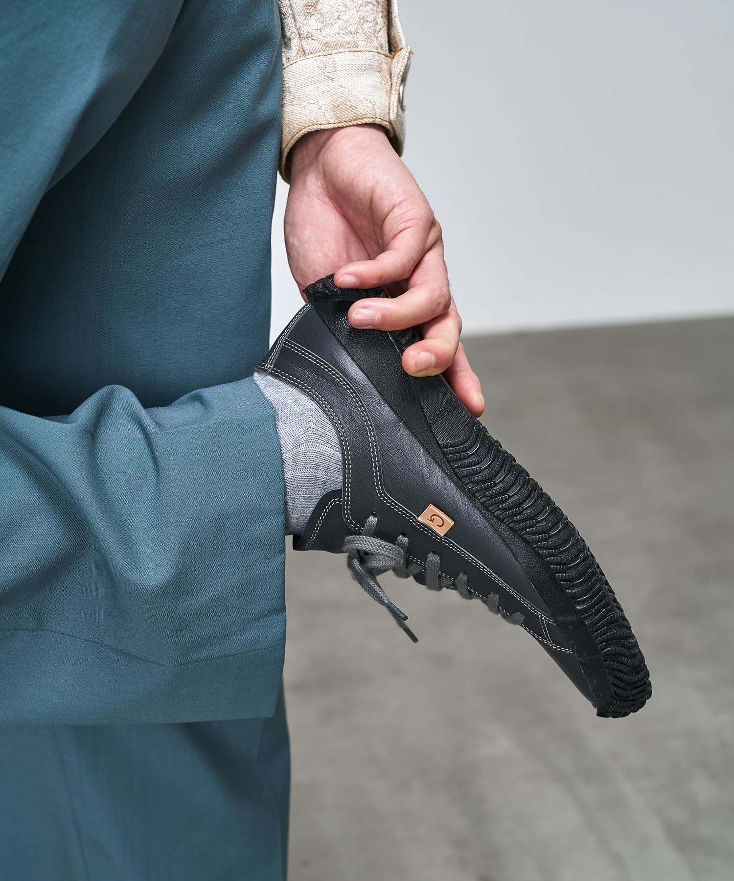 SP-110 Charcoal Gray