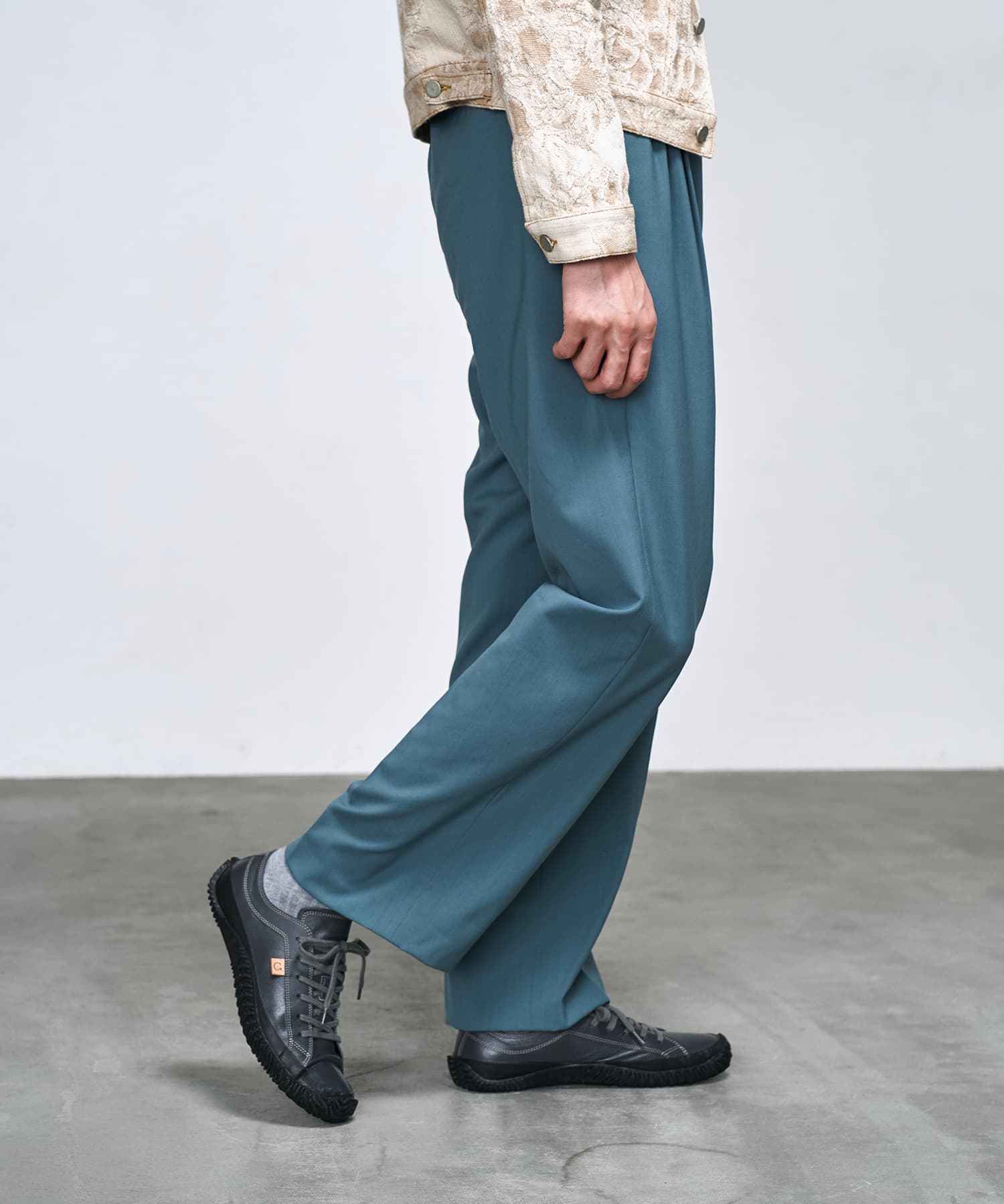 SP-110 Charcoal Gray