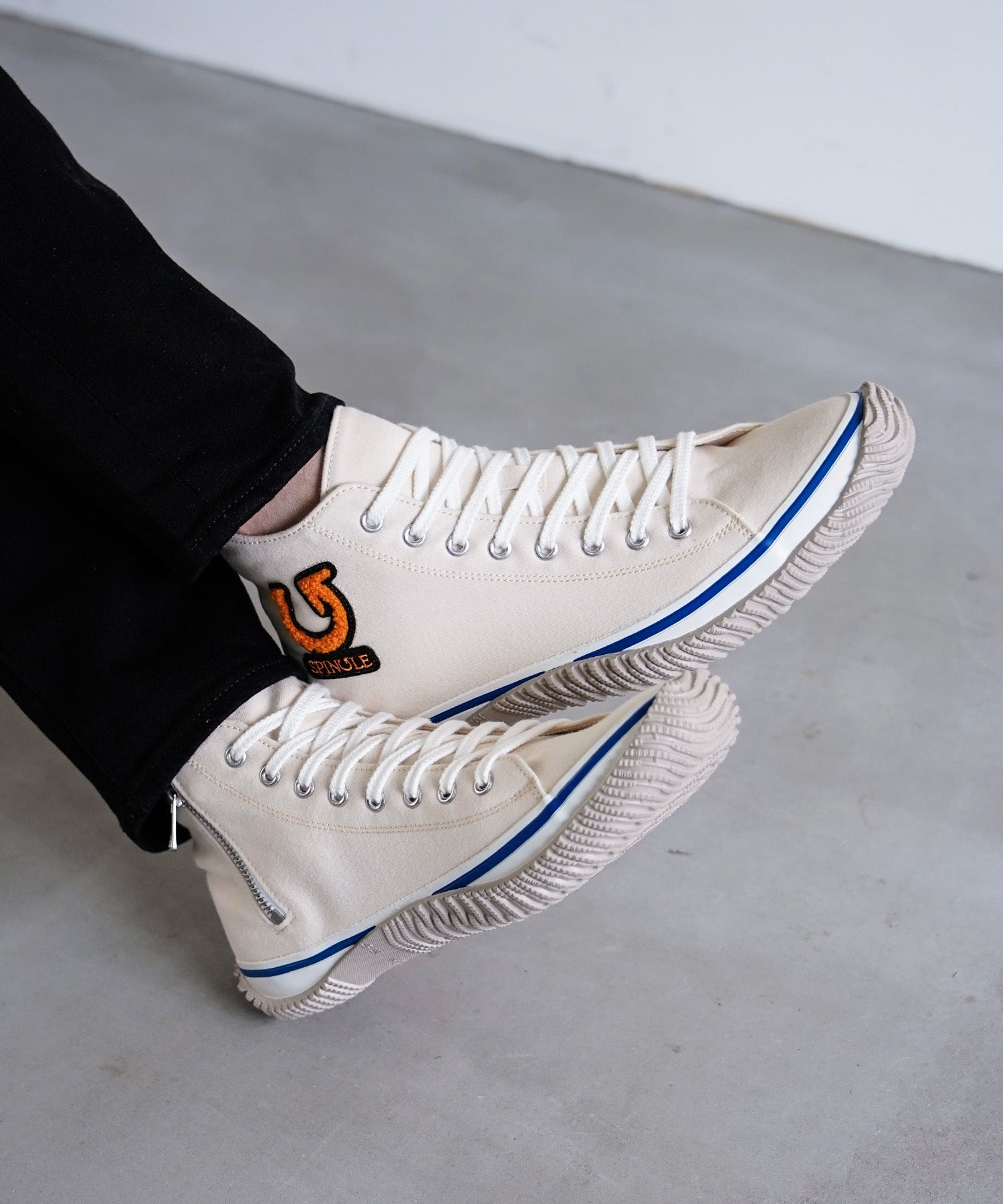 SP-1415 White/Orange