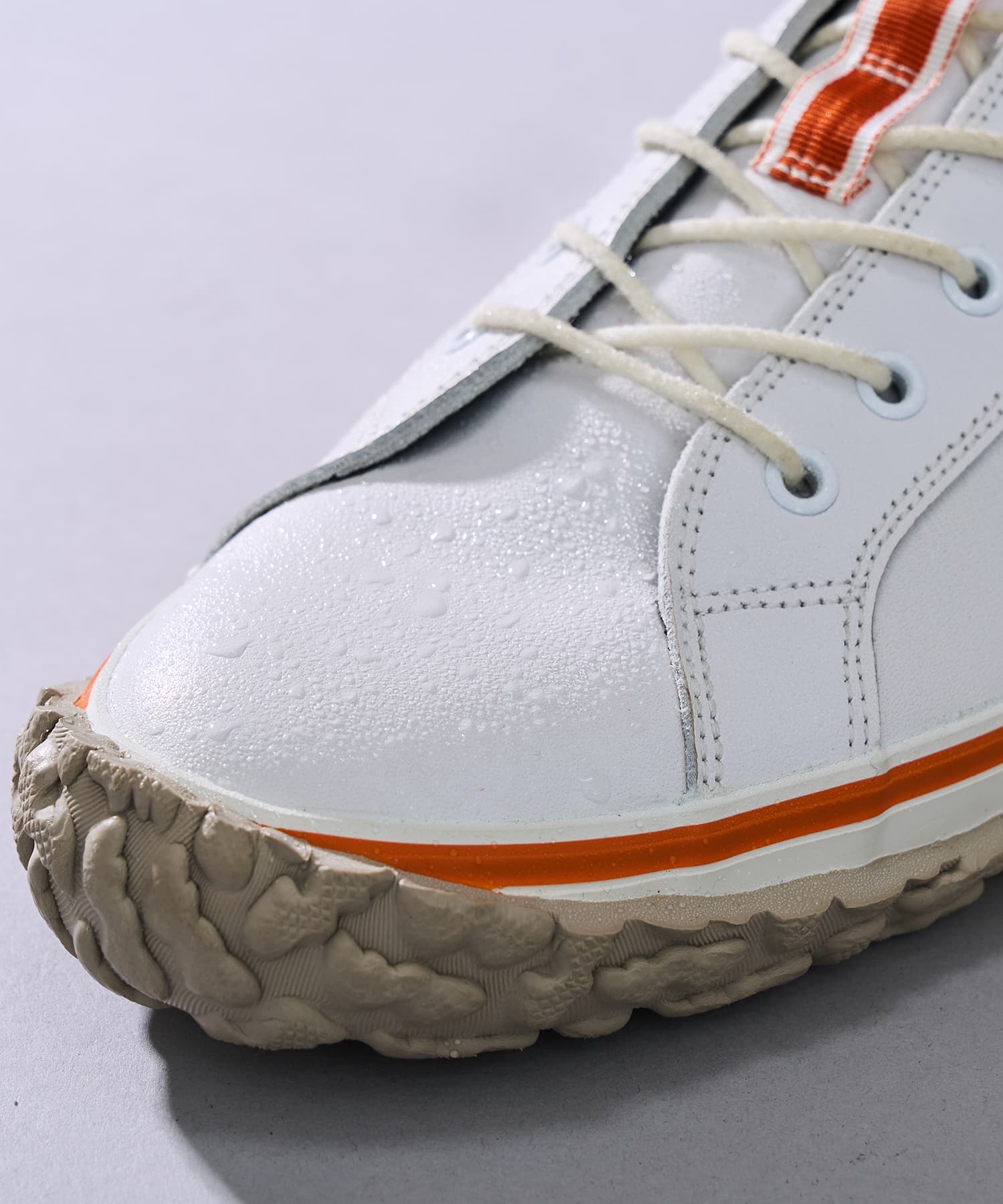 SP-1651 White/Black - SPINGLE