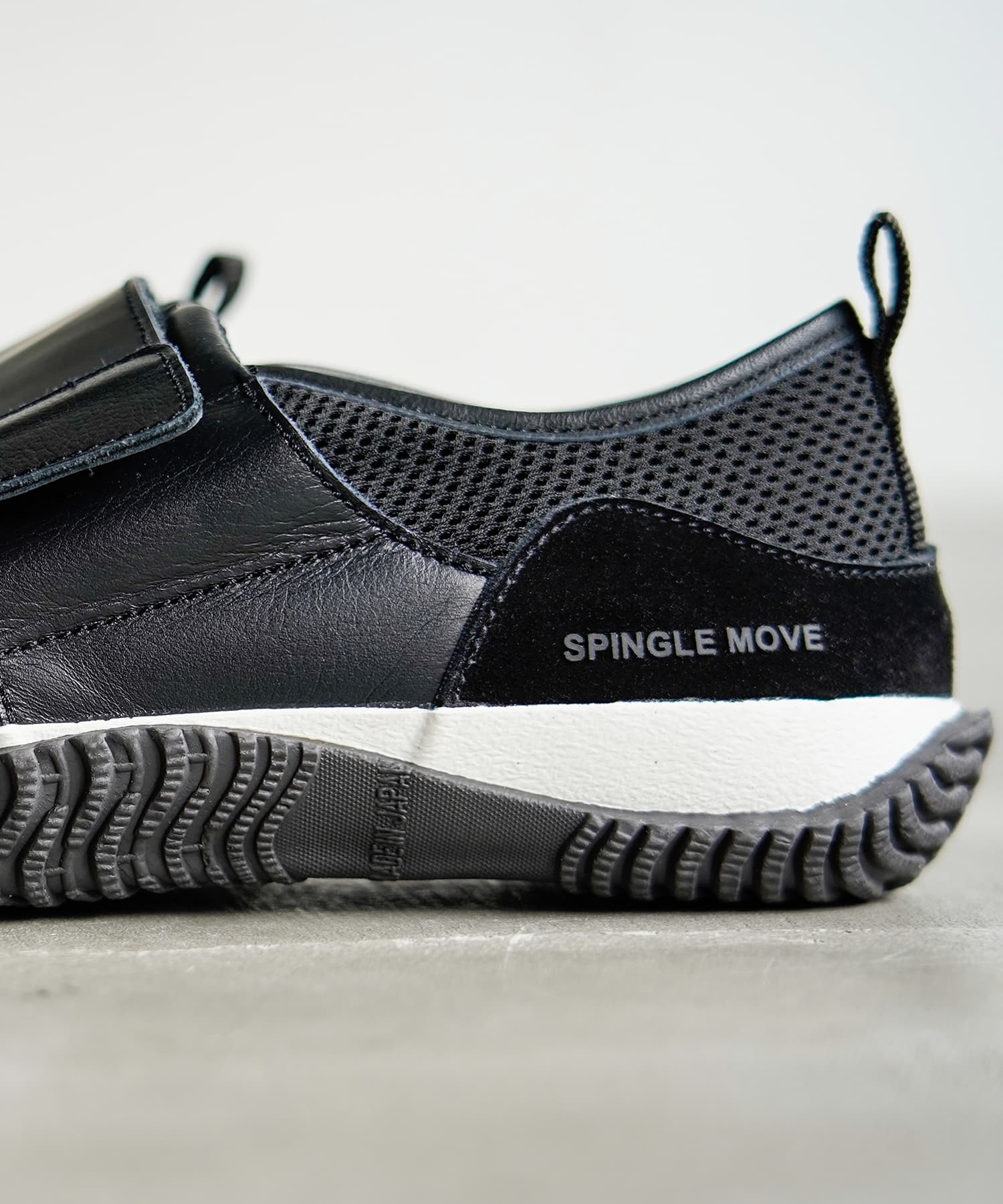 SPM-1010 Black - SPINGLE